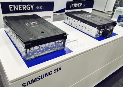 삼성SDI가 독일 뒤셀도르프에서 열린 ‘에너지스토리지유럽2017’에 전시한 신규 ESS 제품