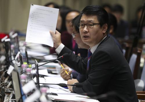 정용기 자유한국당 의원이 서울시의 자료요청 정보 유출에 대해 발언하고 있다.