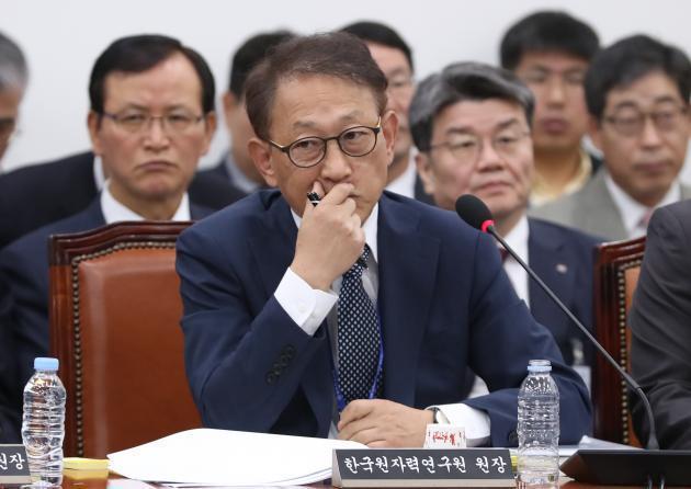 하재주 전 한국원자력연구원장이 취임 1년 8개월 만에 '정무적 판단'을 근거로 지난달 20일 돌연 사퇴했다.