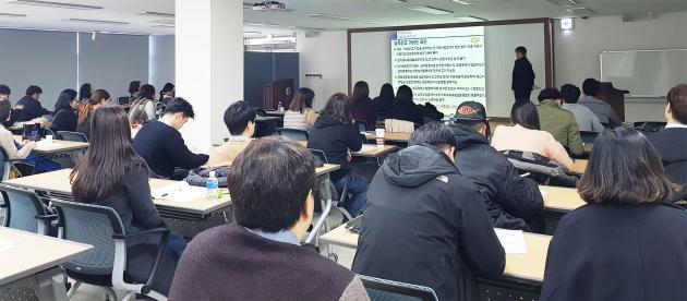 서울중부회는 회원사 실무담당자들을 대상으로 전기공사실적신고서 작성 제출요령 교육을 실시했다.