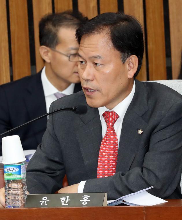 윤한홍 자유한국당 의원