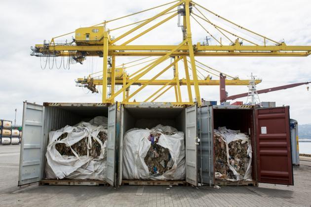 이번에 반입되는 플라스틱 쓰레기는 지난해 한국에서 필리핀으로 불법 수출된 플라스틱 쓰레기 총 6500톤 중 민다나오 국제 컨테이너 터미널에 압류돼 있던 1400톤이다. (출처:그린피스)