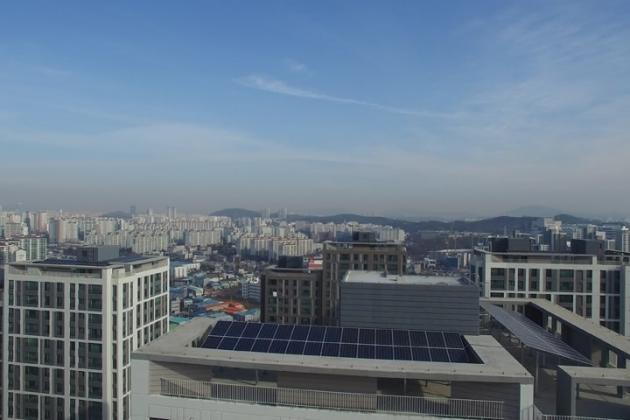 경기도 태양광 대여사업 보조금을 받은 이편한세상 신동탄 아파트 전경