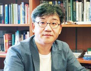 세종대학교(총장 배덕효)는 이동일 경영대학 경영학부 교수가 지난달 1일 제 19대 한국상품학회 회장에 취임했다고 11일 밝혔다.