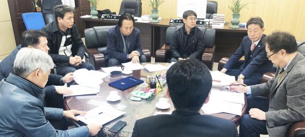 서울서부회 나눔장학회는 이사회를 열고 지역인재양성을 위한 장학사업에 대해 논의했다.