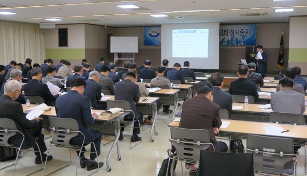 종합건설사전기협의회(회장 조남희)는 서울 강서구 한국전기공사협회 대강당에서 상반기 정기총회를 열었다.