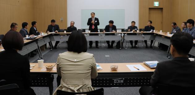 지난 9일 경주 화백컨벤션센터(HICO)에서 열린 한국수력원자력 동반성장 사업 설명회에서 일반·기계·계전·해외 판로 개척 등 4개 분과에서 동반성장협의회가 개최됐다.