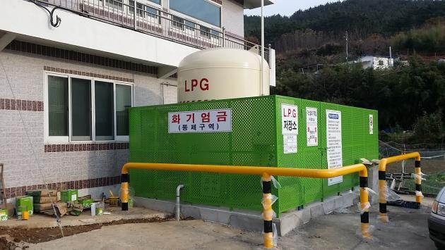 액화석유가스(LPG) 소형저장탱크.