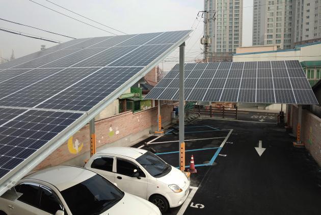 정부는 태양광발전사업 설비공사 표준도급계약서를 마련하고 20일부터 의견수렴에 나선다.