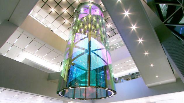 광교 갤러리아 백화점의 삼성전자 인피니티 타워