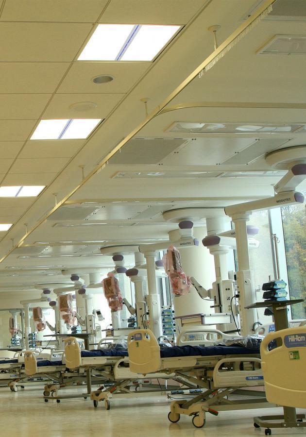 말타니의 클릿 엣지 살균조명이 설치된 한 병원 모습.