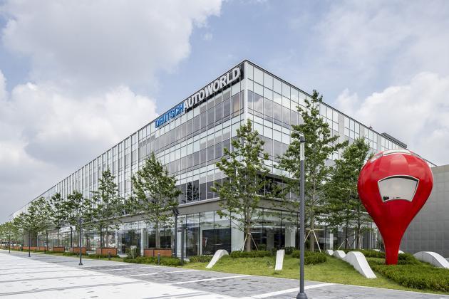 도이치 모터스가 수원 도이치오토월드에 자체 최대 규모의 BMW·미니 서비스센터를 오픈했다.