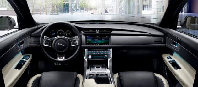 재규어가 프리미엄 스포츠 세단 2020년형 ‘XF’의 가솔린 모델을 출시한다.