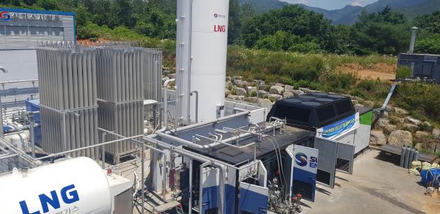 한국가스기술공사와 한국가스안전공사 등 순수 국내 기술로 개발에 성공한 이동형 천연가스 액화플랜트.