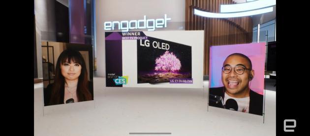 LG 올레드 TV가 미 동부시간 13일 오후(한국시간 14일 아침) CES 공식 어워드 파트너인 엔가젯(Engadget)이 시상하는 CES 2021 최고상(2021 Best of CES Awards)에서 최고 TV(Best TV Product)로 선정됐다. 사진은 엔가젯의 CES 2021 최고상 시상식 장면.