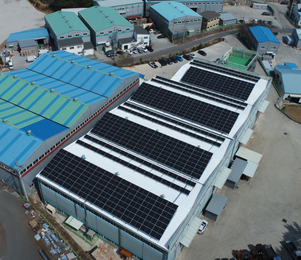 솔라플레이가 시공한 지붕 태양광.