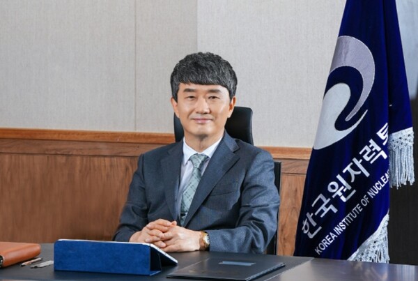 황용수 한국원자력통제기술원장.
