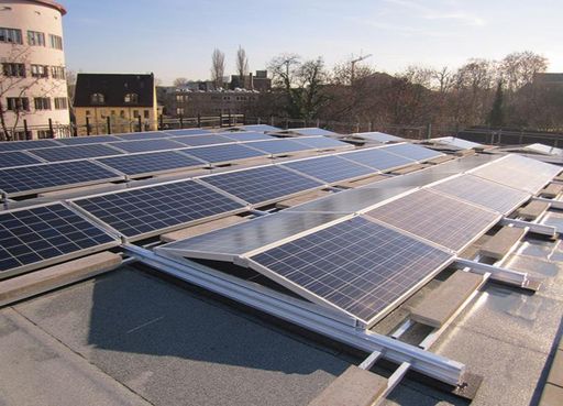 제주도 태양광발전사업자들이 제주도정의 무분별한 발전사업 인허가로 출력제어가 야기됐다며 대책 마련을 요구했다. (제공=연합뉴스)