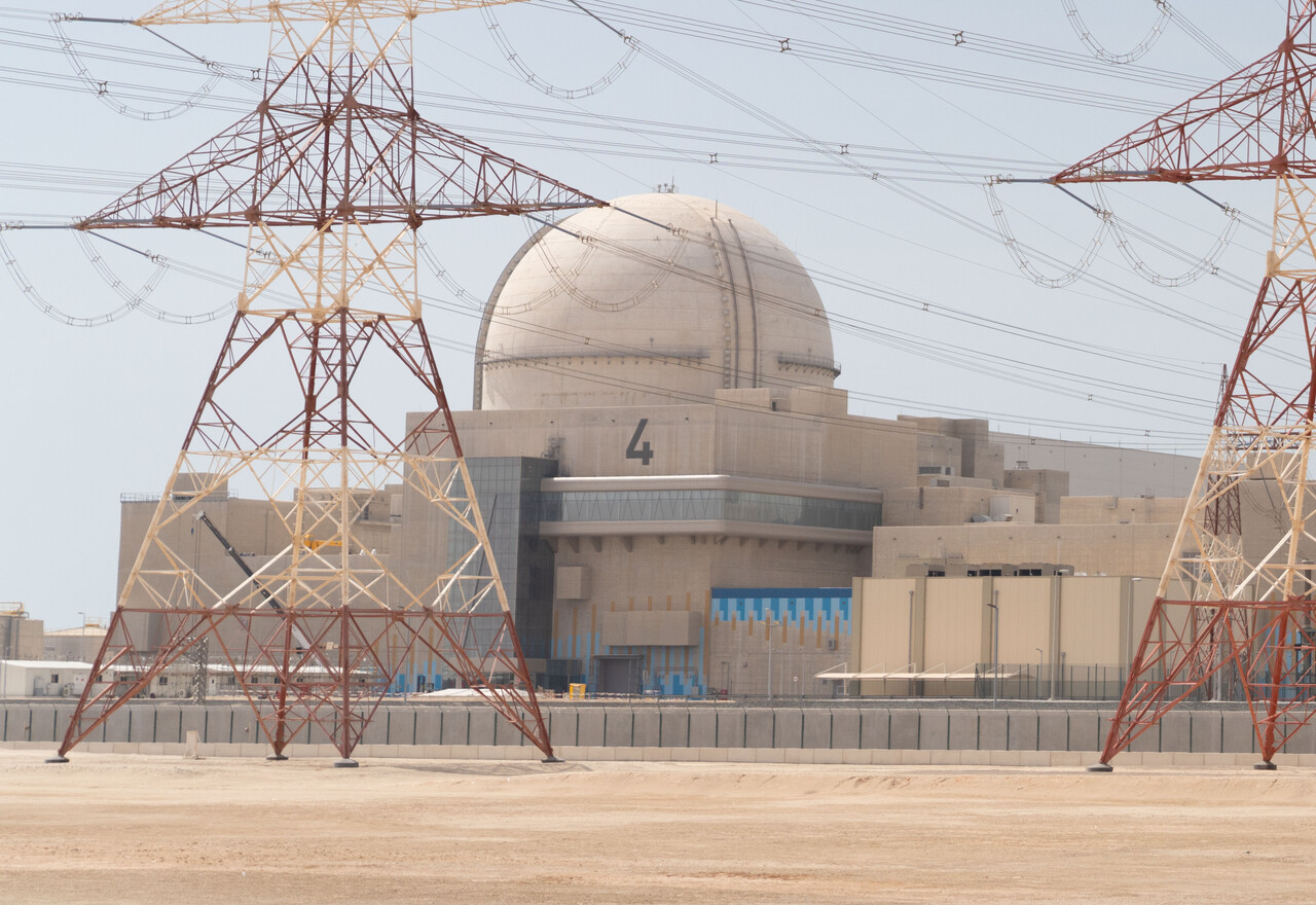 지난해 12월 연료장전을 마치고 시운전에 돌입한 바라카원전 4호기 전경. 지난 24일(현지시간) 아랍에미리트 원자력공사는 현지 핵연료 공장 건설사업 입찰을 공식화했다./ 제공=한국전력