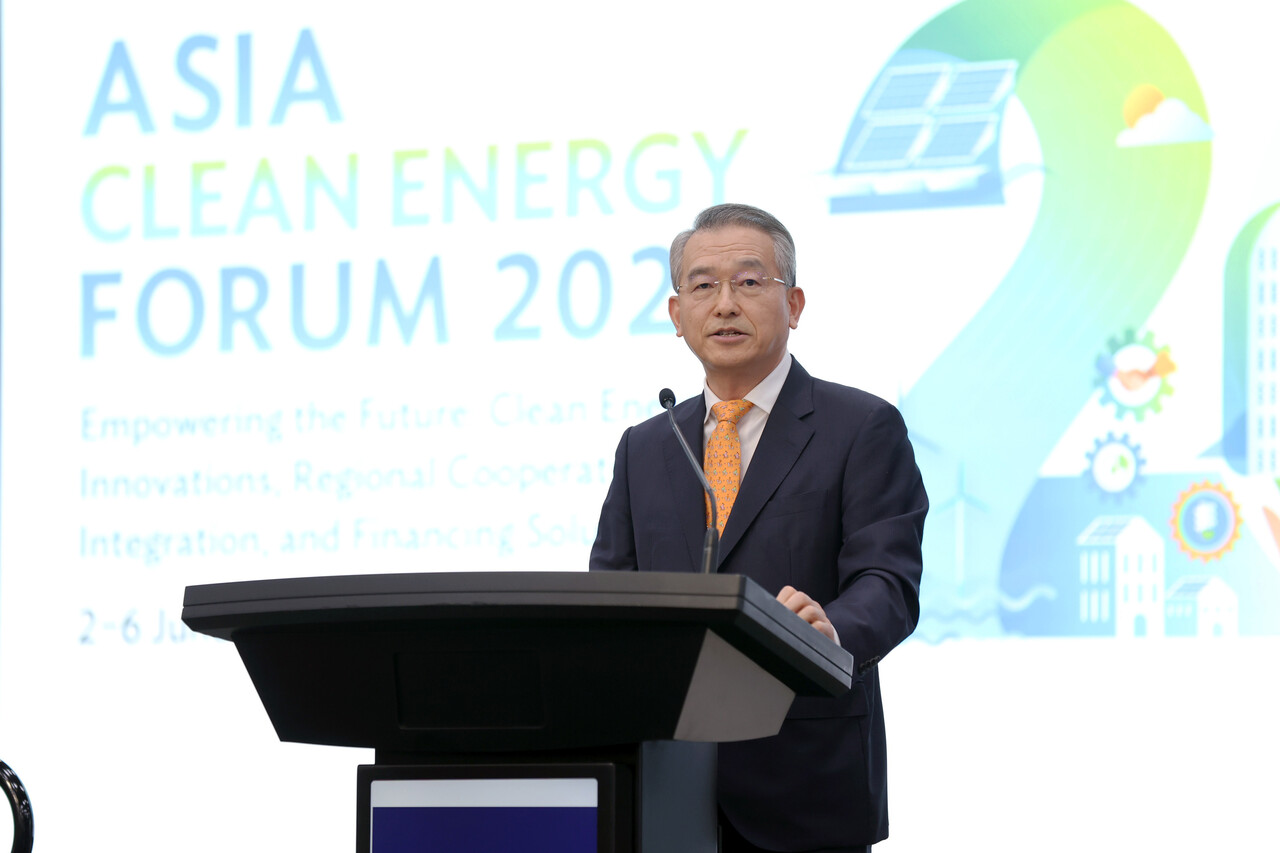 신부남 한국에너지공단 기후행동이사가 '아시아 클린에너지 포럼(ACEF)'에서 개회사를 하고 있다. [제공=한국에너지공단]