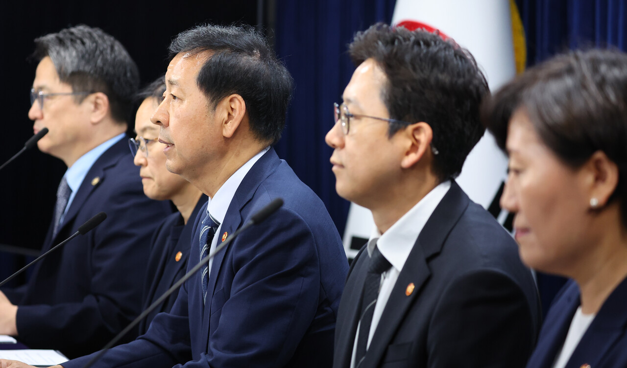 구윤철 경제부총리 겸 기획재정부 장관이 22일 정부서울청사에서 열린 새정부 경제성장전략 관계부처 합동 브리핑에서 발언하고 있다. [사진=연합뉴스]