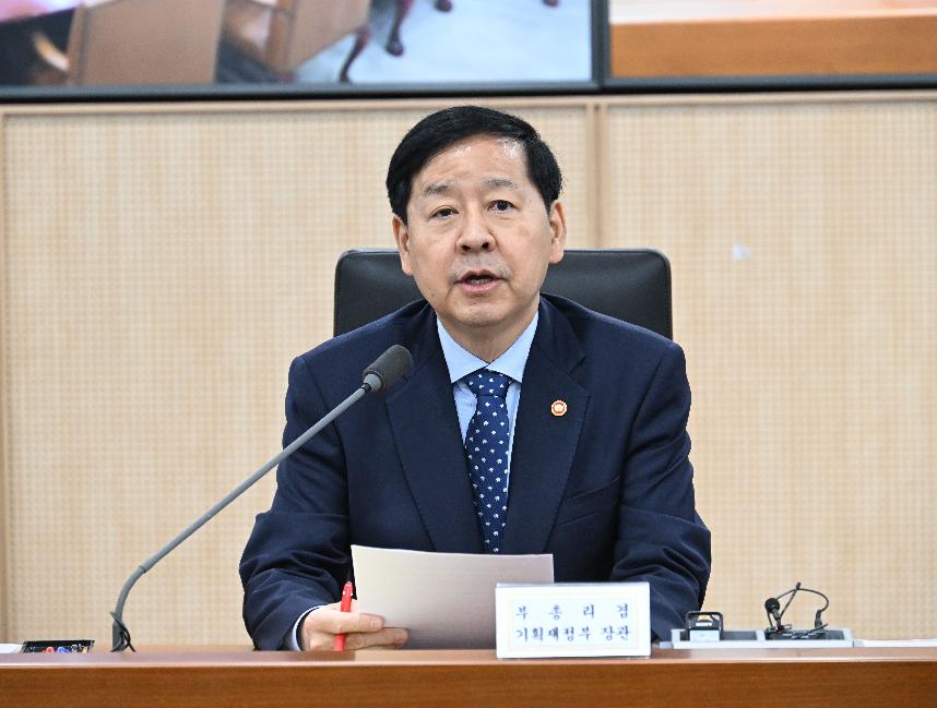 구윤철 부총리겸 기획재정부 장관이 19일 경제관계장관회의에서 모두 발언을 하고 있다. [사진=기재부]