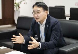 [같이 가는 사람들] "AI·공급망까지 동반성장 역할 넓힌다" - 뉴스 썸네일 이미지