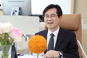 천영길 KCL 원장, "시험인증 넘어 '산업 전주기 신뢰 플랫폼'으로" - 뉴스 썸네일 이미지
