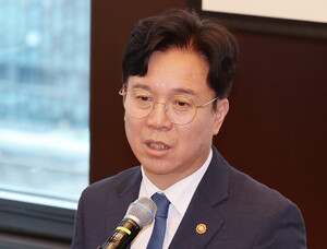 김영훈 노동장관, 제네바 ILO 총회 참석...'AI 노동 전환' 연설