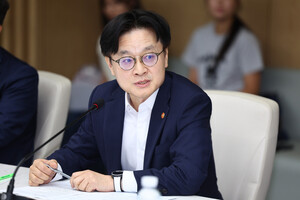한-<b>우즈베키스탄</b>, 무역·투자·제조 AI 전환 등 경제 협력 논의
